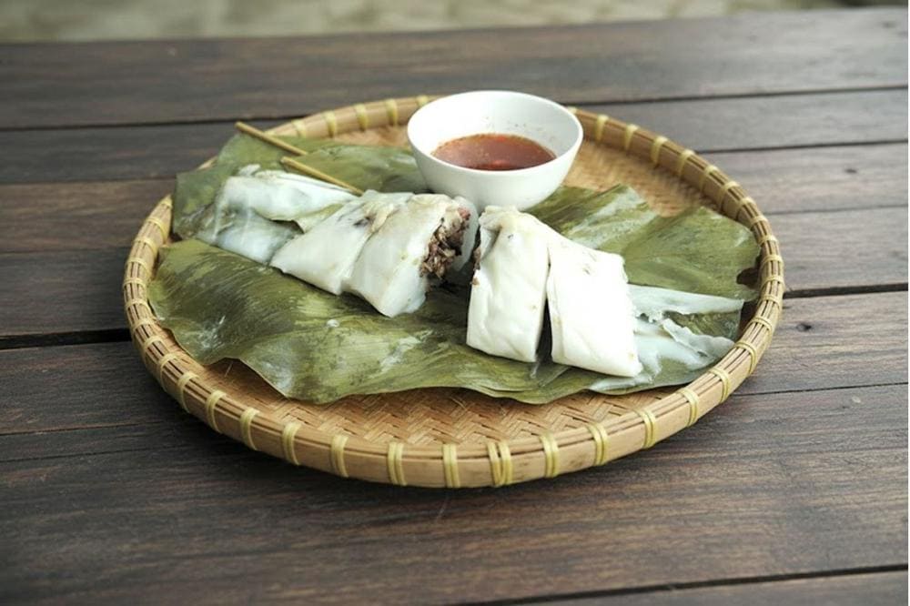 Bánh tẻ là món ăn phổ biến trong các bữa cơm gia đình